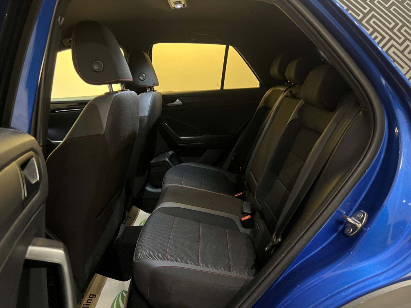 Blå VW T-Roc fra 2020