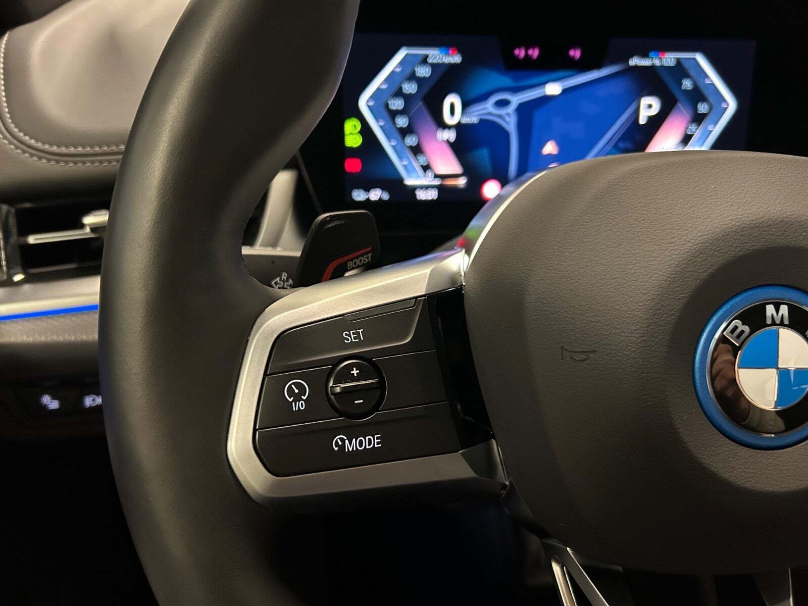 Sort BMW iX1 fra 2025