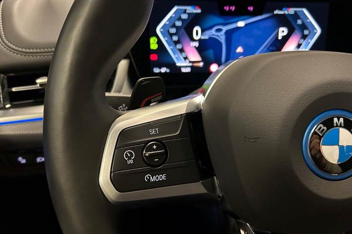 Sort BMW iX1 fra 2025