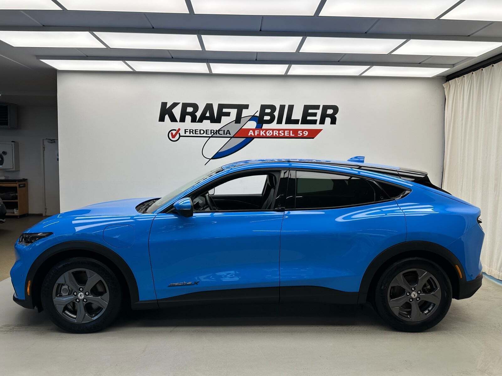 Ford Mustang Mach-E 88 Extended Range