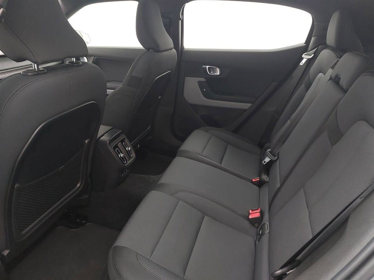 Grå Polestar 2 fra 2023