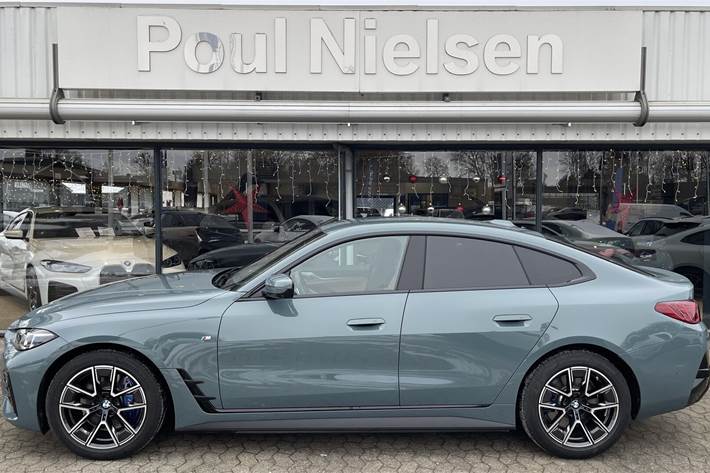 Grøn BMW i4 fra 2024