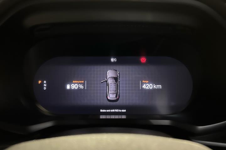 Sort Polestar 2 fra 2023