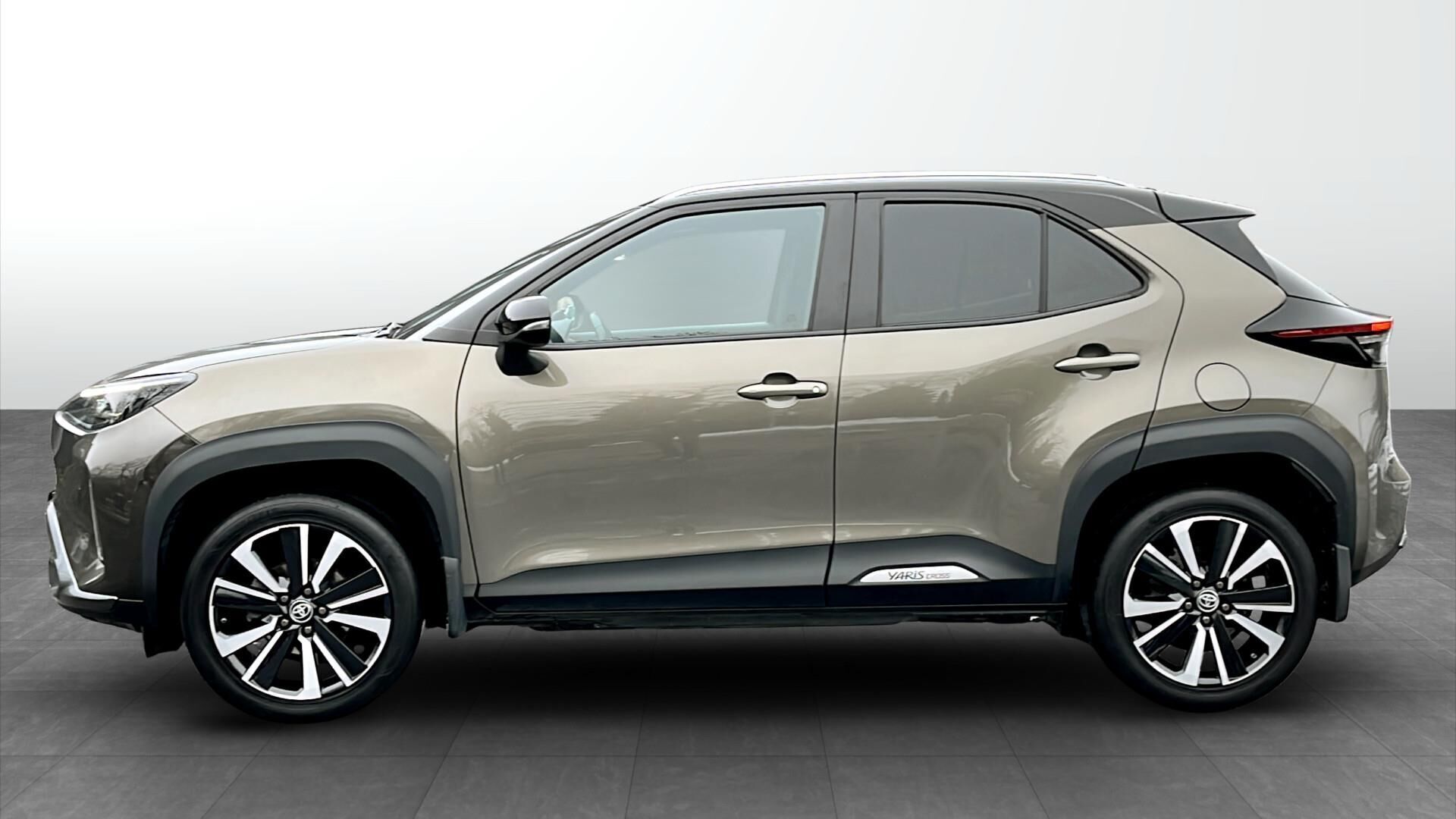 Toyota Yaris Cross 1,5 Hybrid Premium Edition 116HK 5d Trinl. Gear