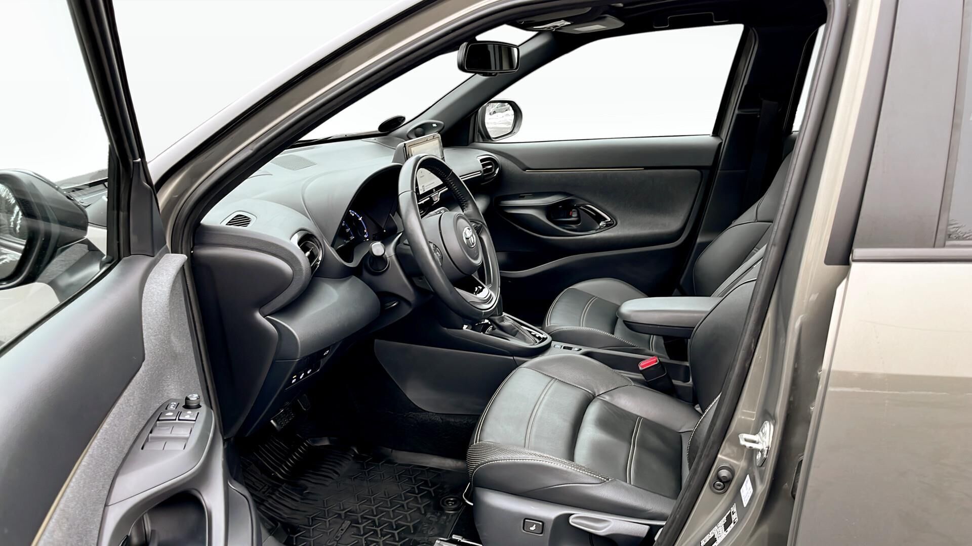 Toyota Yaris Cross 1,5 Hybrid Premium Edition 116HK 5d Trinl. Gear