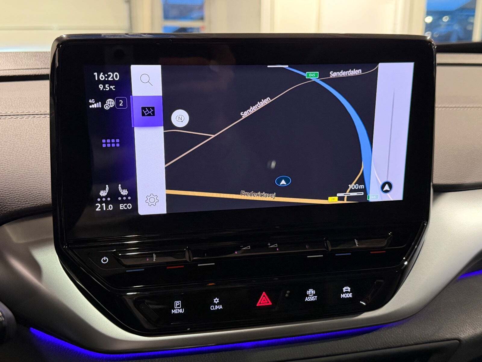 Blå VW ID.4 fra 2023