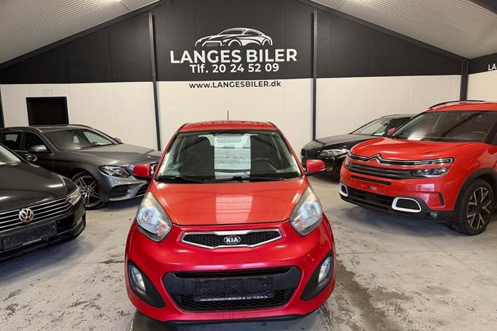Grå Kia Picanto fra 2013