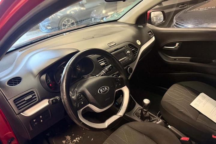 Grå Kia Picanto fra 2013