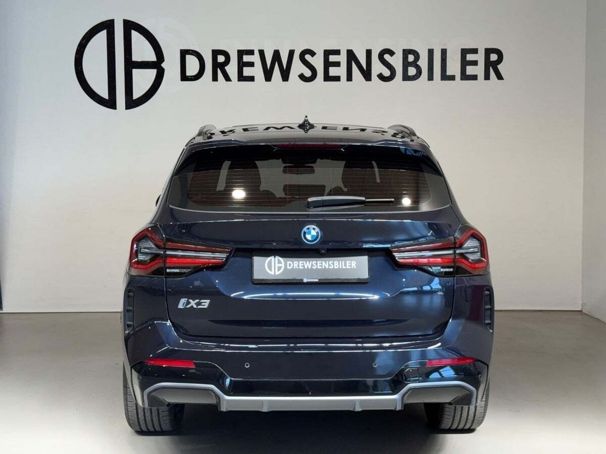 BMW iX3 Charged