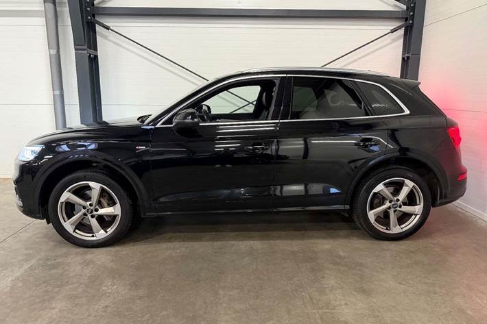 Sort Audi Q5 fra 2019