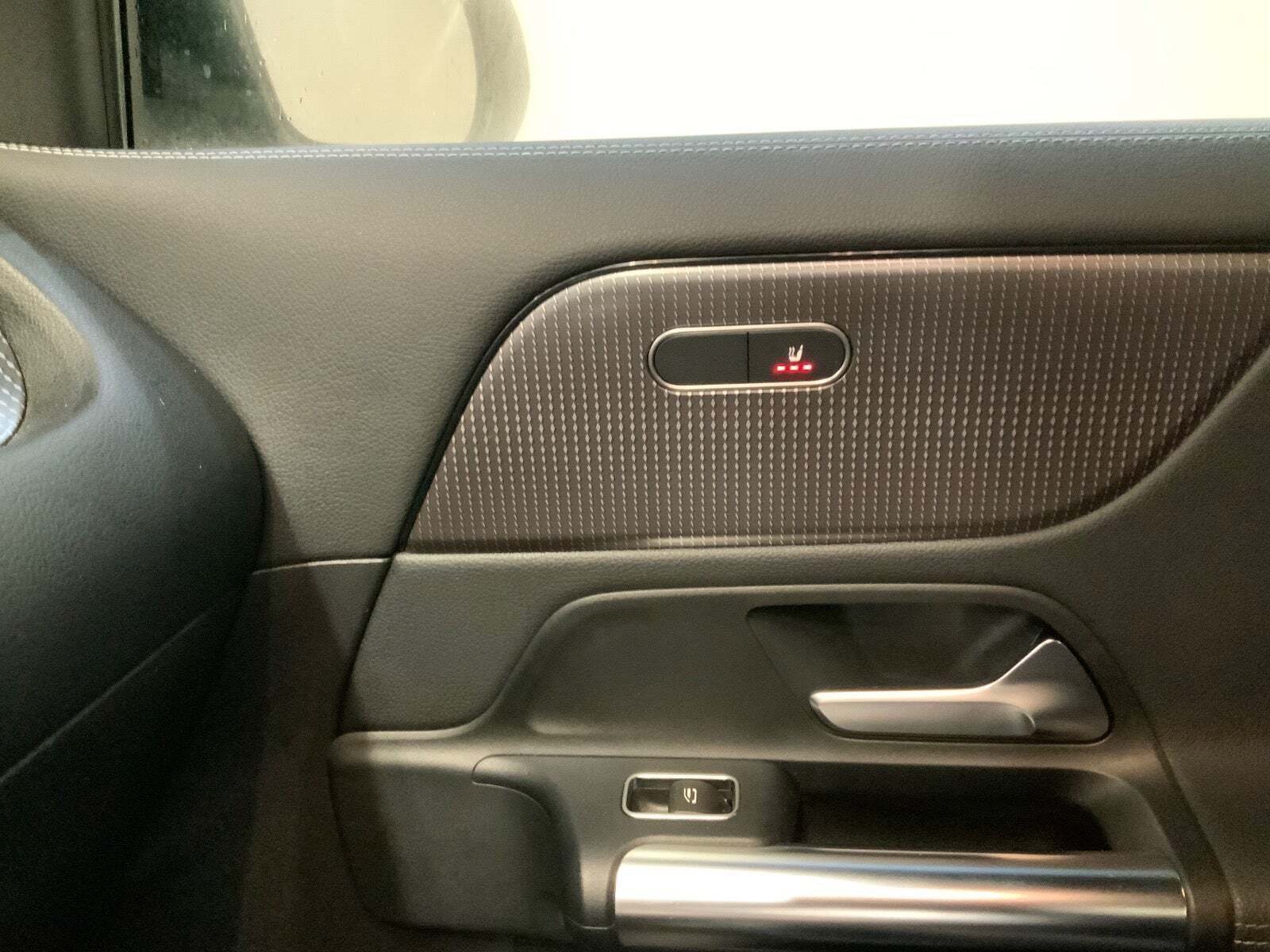 Sort Mercedes GLA250 e fra 2021