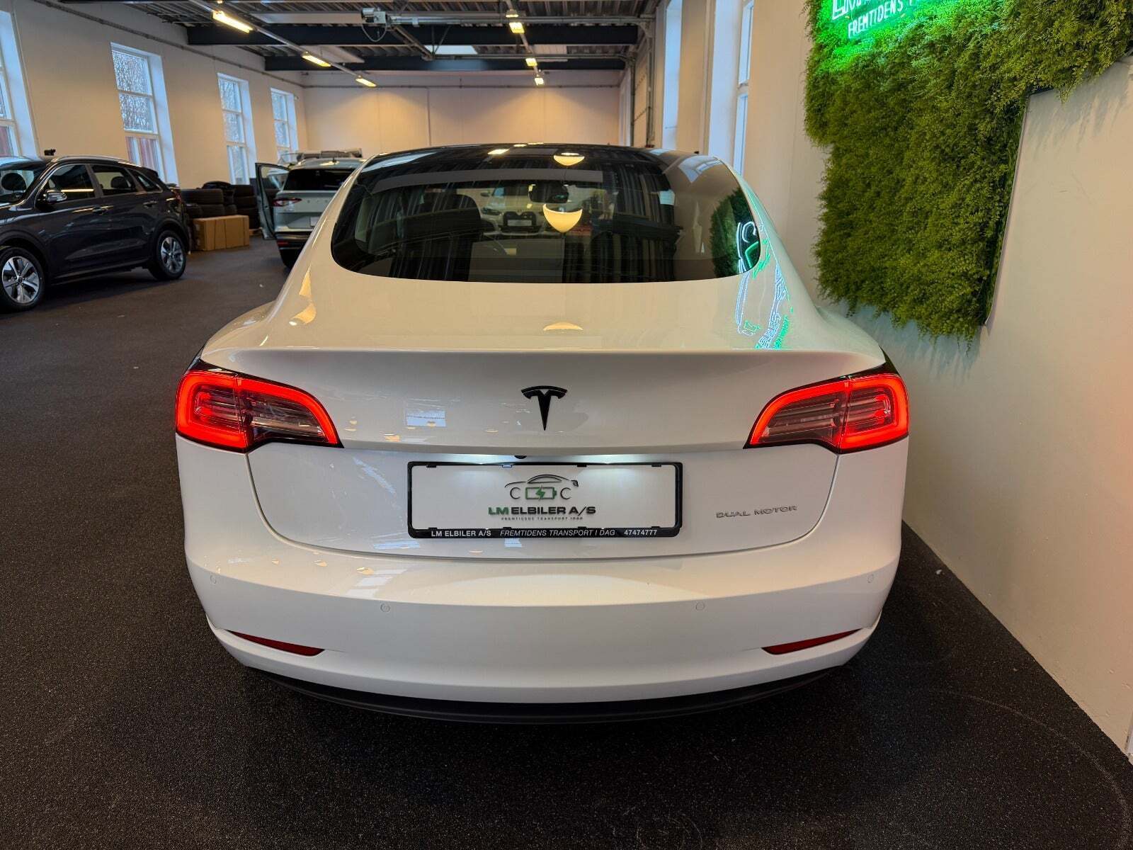 Tesla Model 3 Long Range AWD