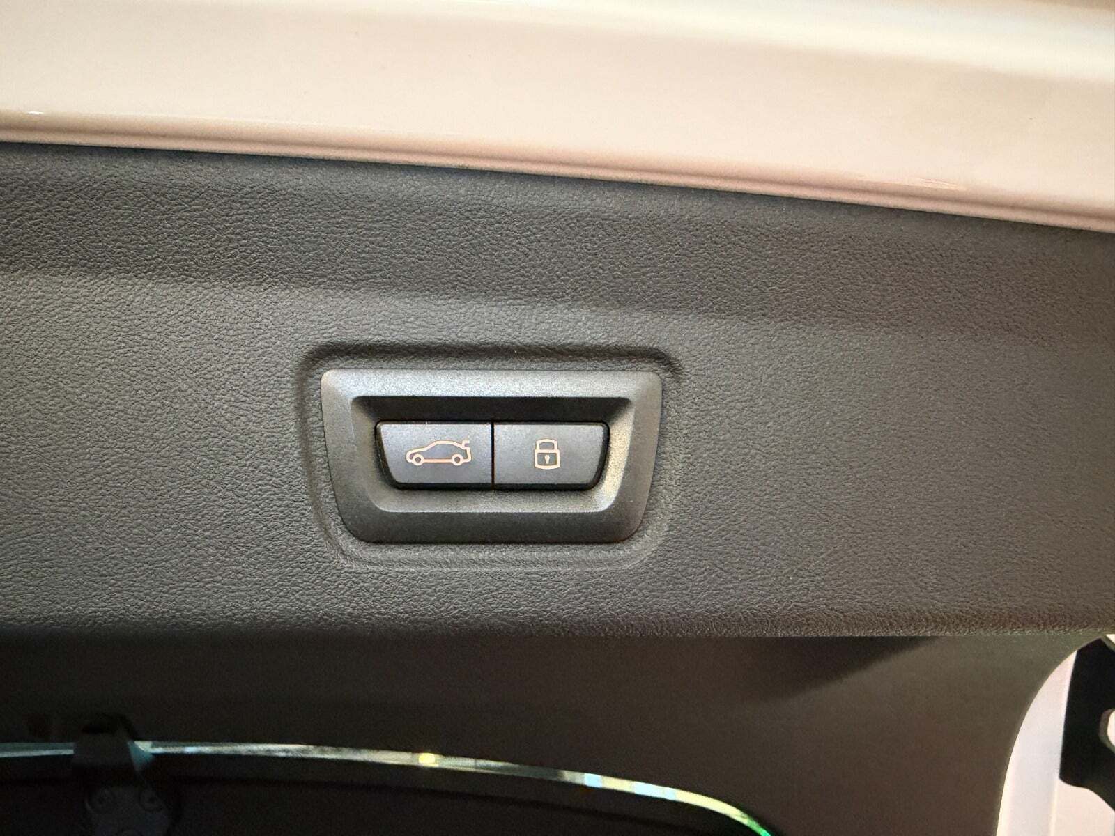 Hvid BMW i4 fra 2024