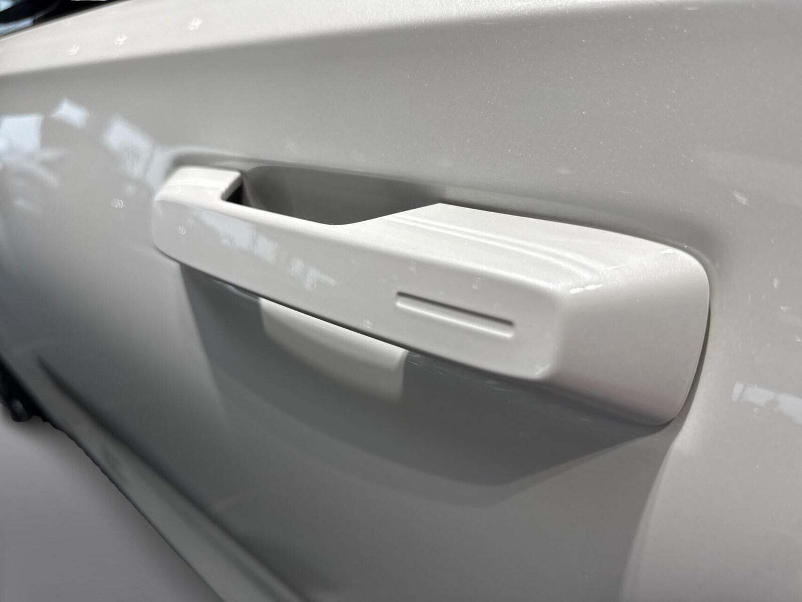 Hvid Polestar 2 fra 2023