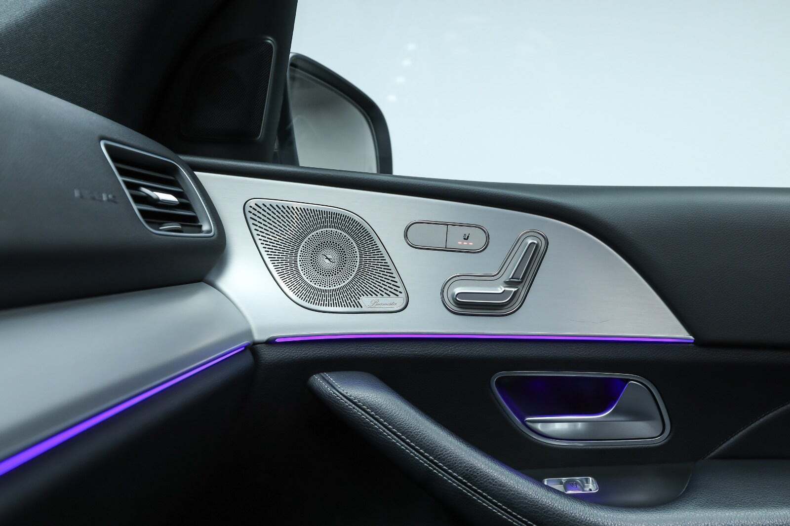 Grå Mercedes GLE350 de fra 2022