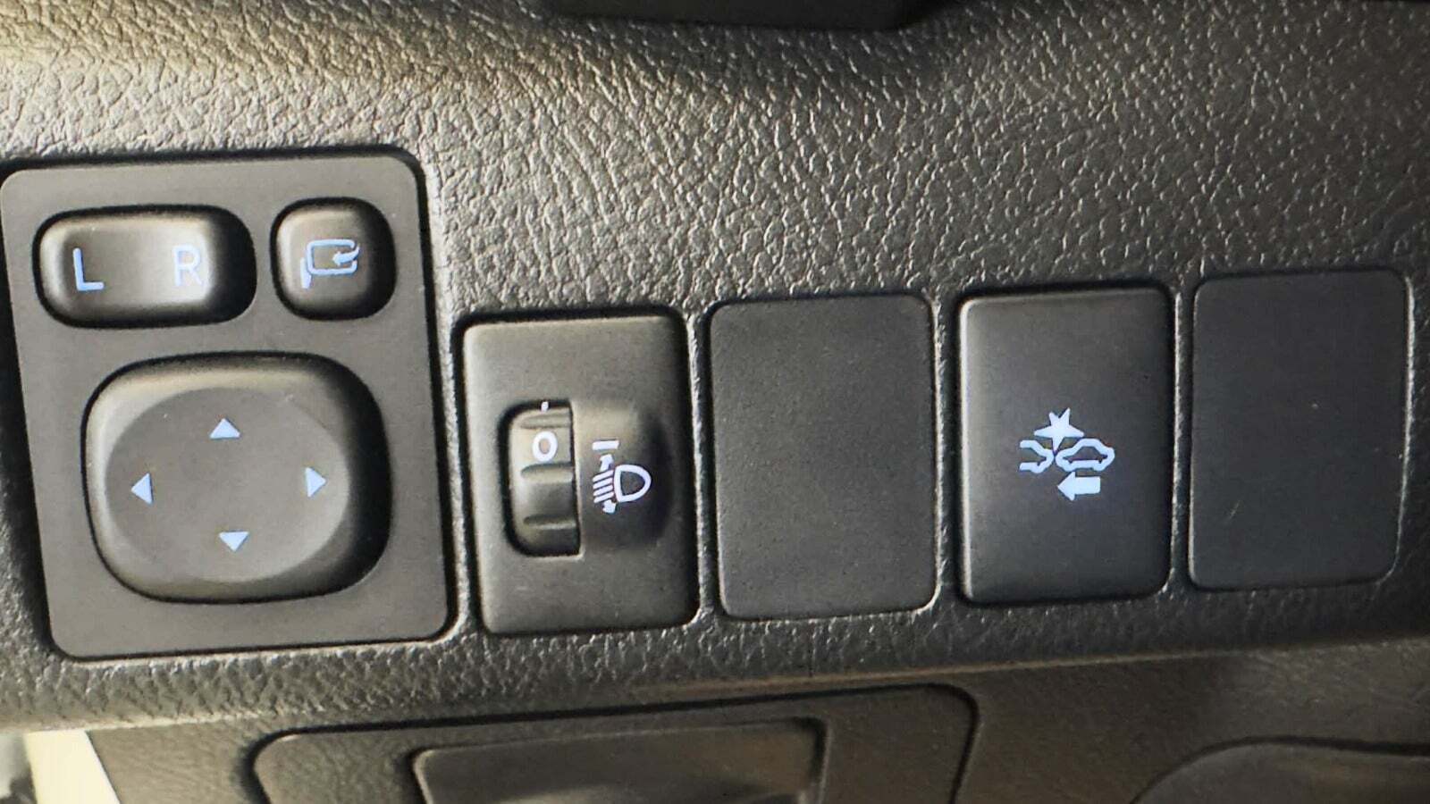 Hvid Toyota Auris fra 2015