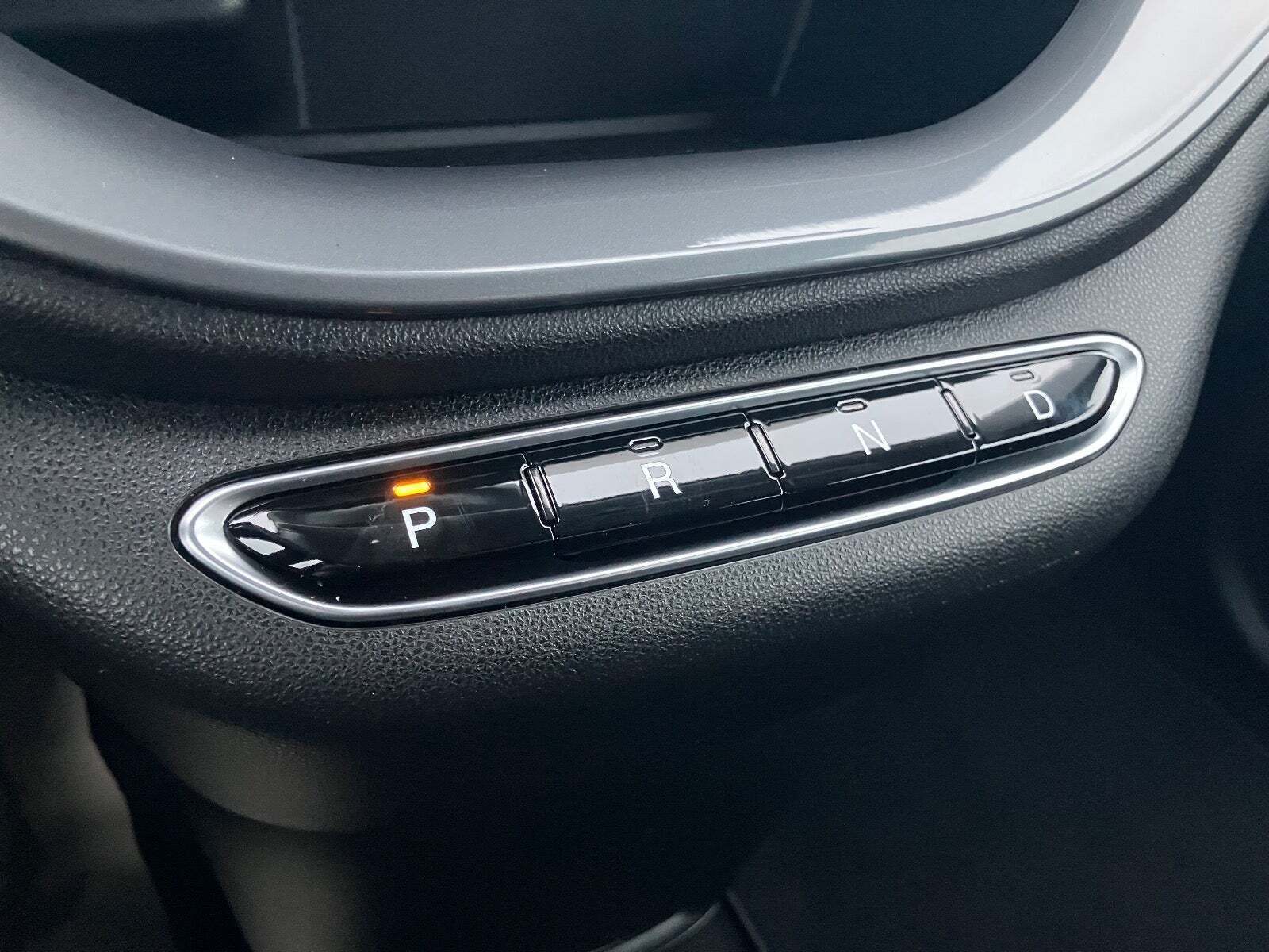 Blå Fiat 500e fra 2023