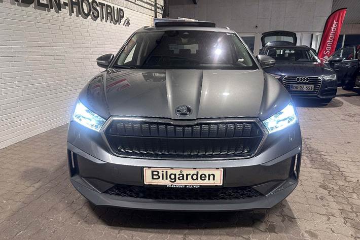 Grå Skoda Enyaq fra 2022