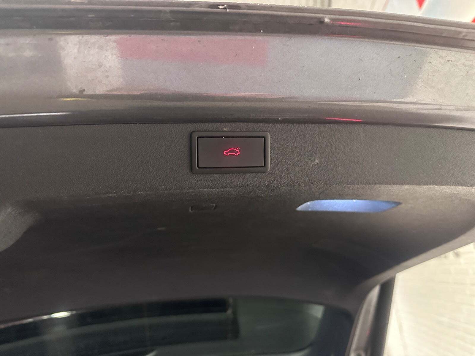 Grå Skoda Enyaq fra 2022