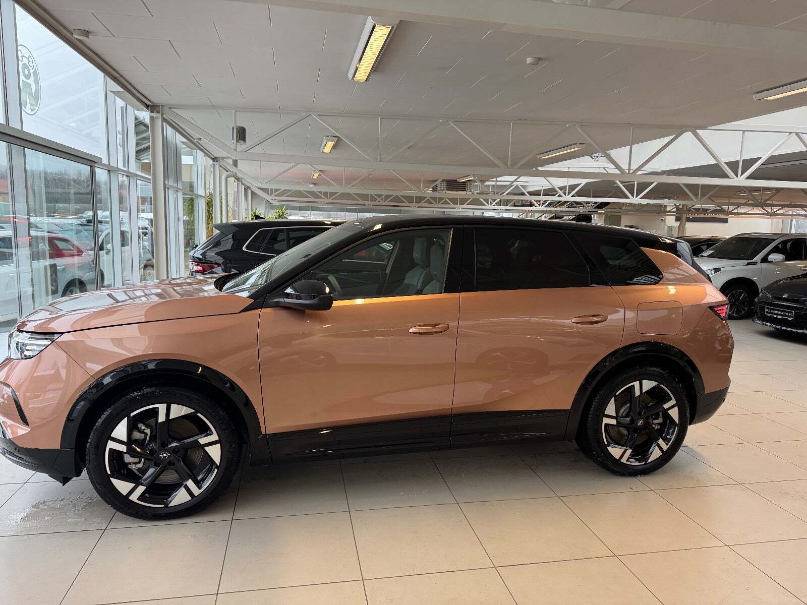 Opel Grandland-e 73 GS Sky