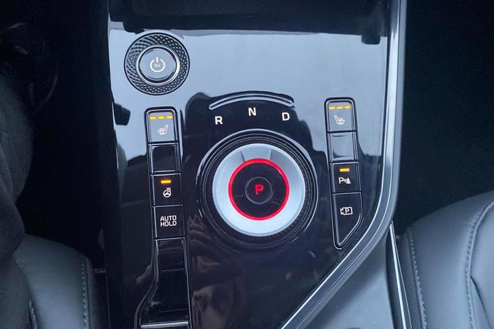 Hvid Kia Niro EV fra 2022