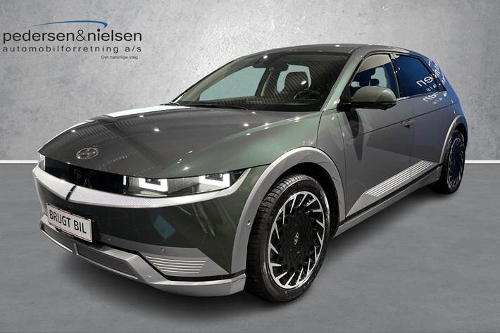 Blå Hyundai Ioniq 5 fra 2022 set udefra