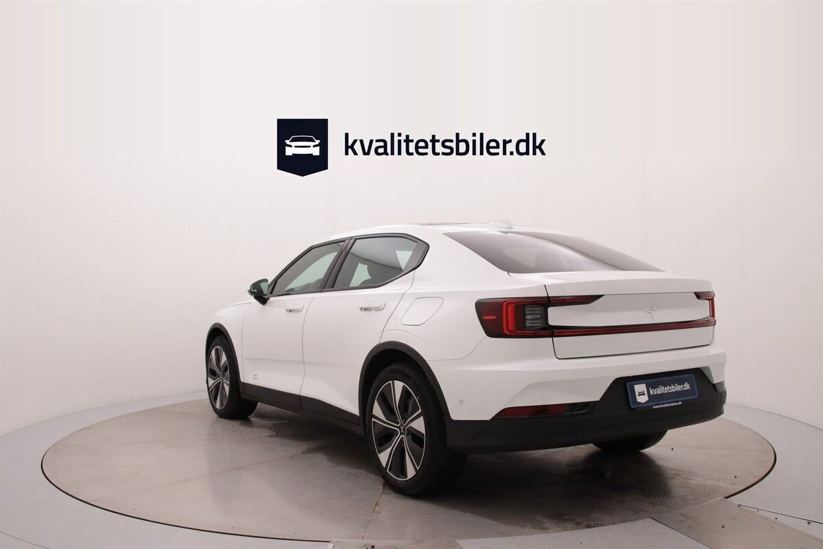 Sølv Polestar 2 fra 2023