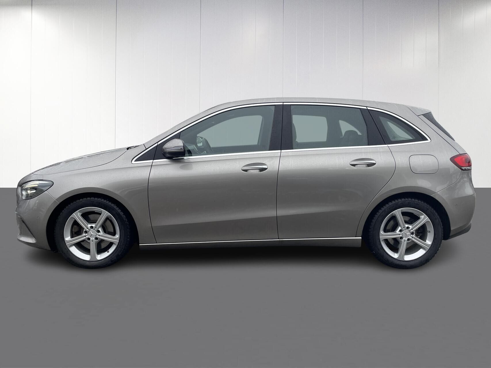 Mercedes B220 2,0 Progressive 4Matic 7G-DCT 190HK 5d 7g Aut.