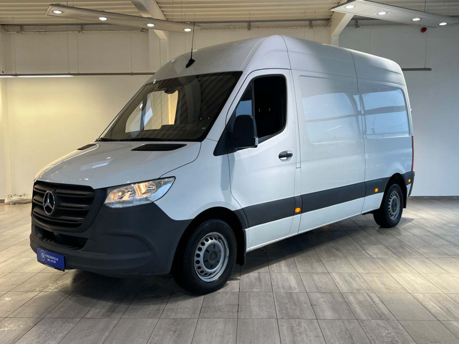 Mercedes Sprinter 314 2,2 CDi A2 Kassevogn aut. FWD