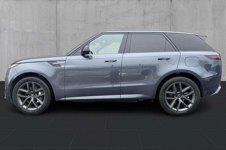 Blå Land Rover Range Rover sport fra 2025
