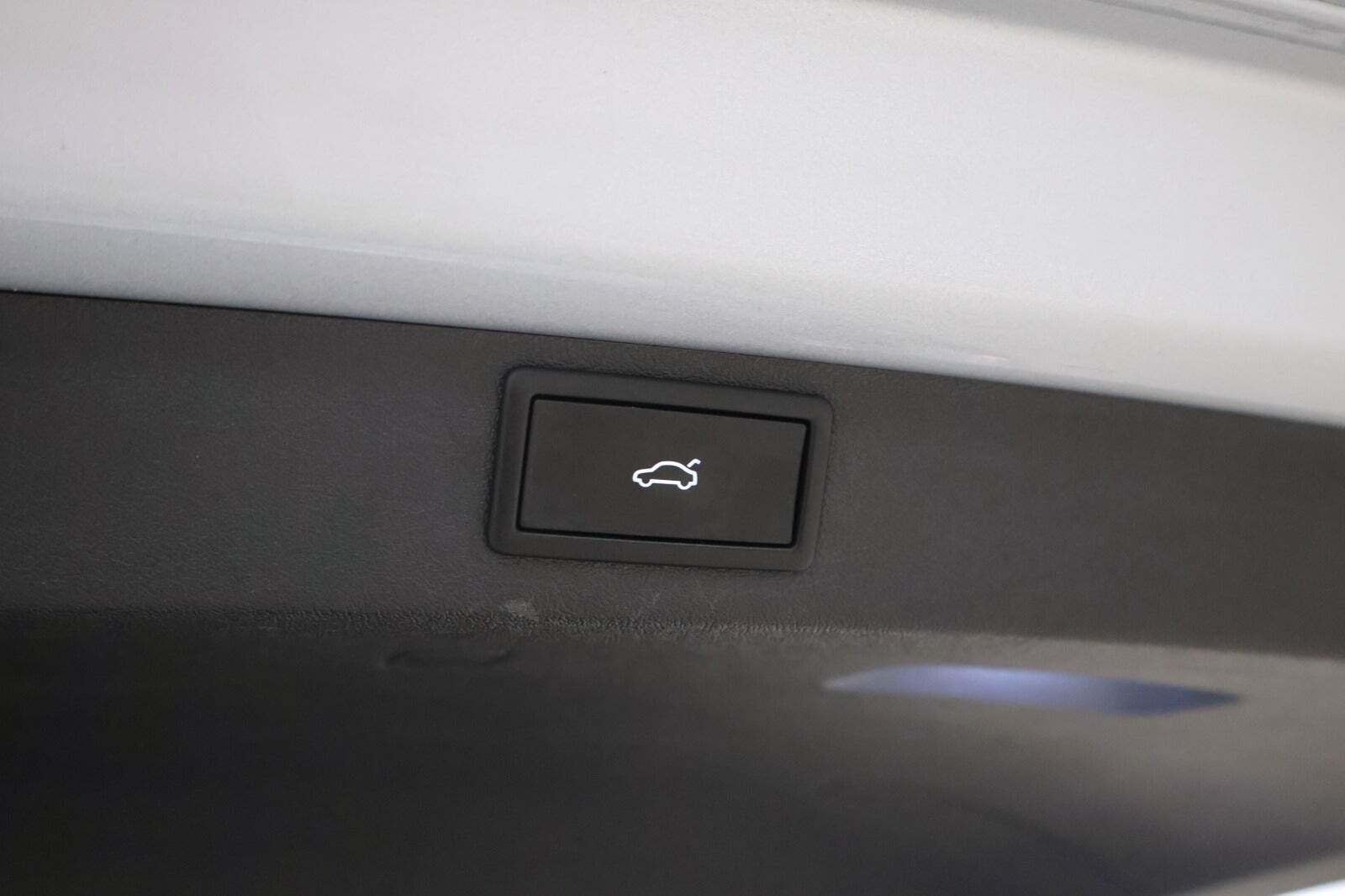 Sølv Skoda Enyaq fra 2025