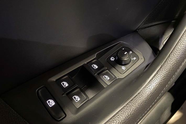 Sort VW Passat fra 2018