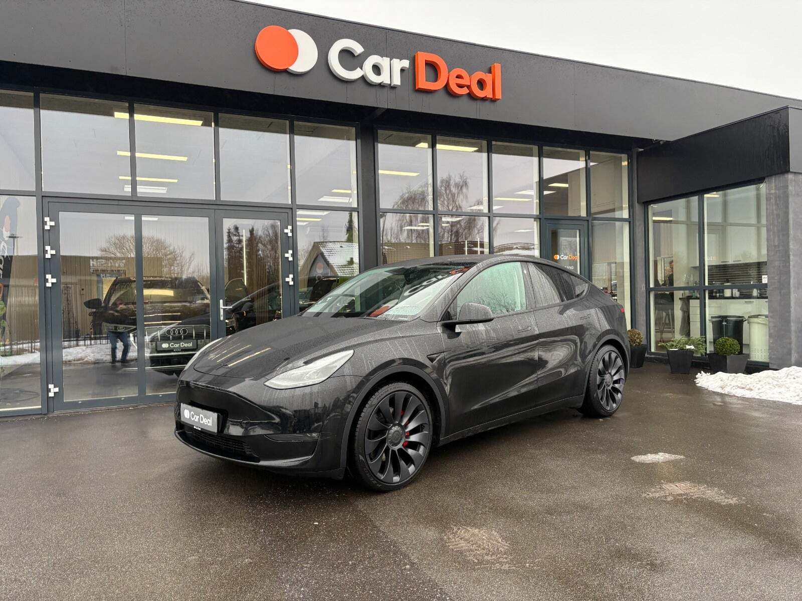Tesla Model Y Performance AWD