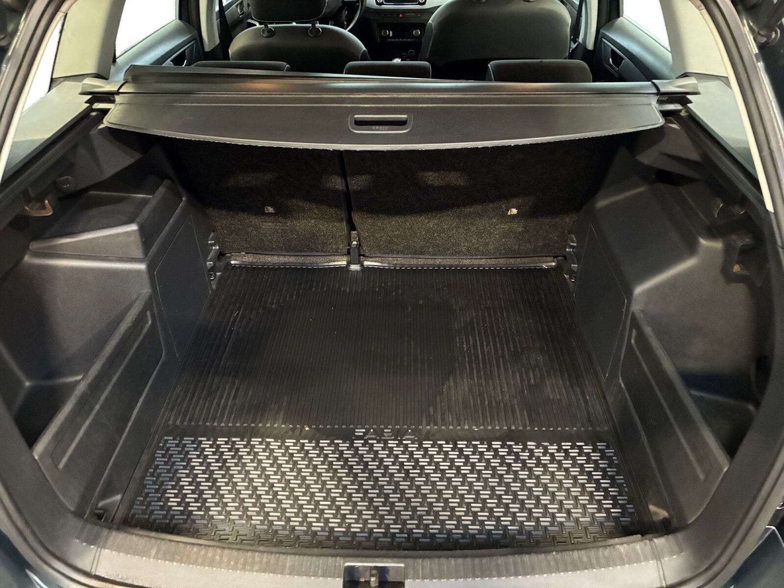 Grå Skoda Fabia fra 2019