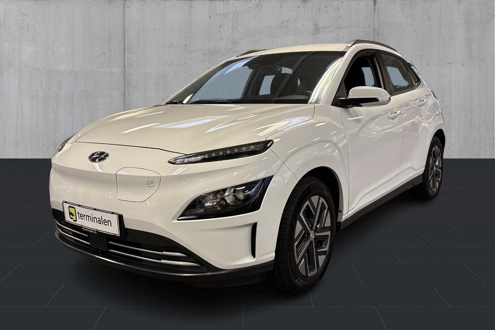 Hvid Hyundai Kona fra 2022