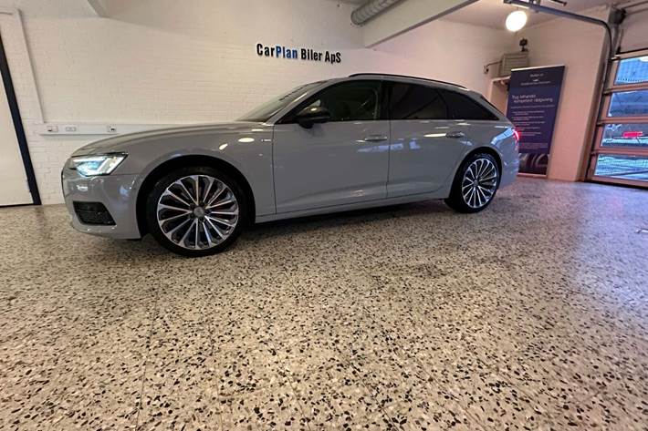 Grå Audi A6 fra 2020