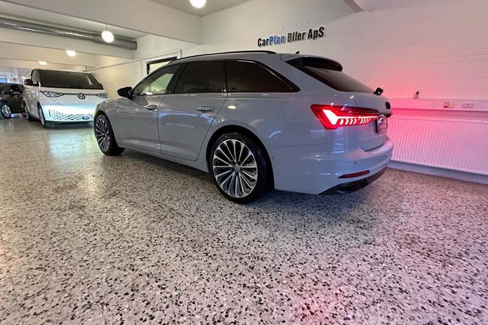 Grå Audi A6 fra 2020