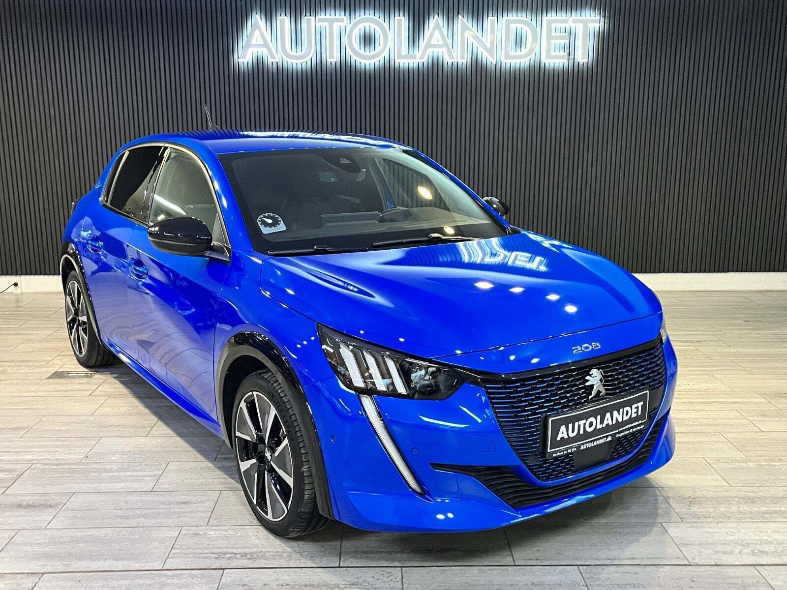 Peugeot e-208 50 GT