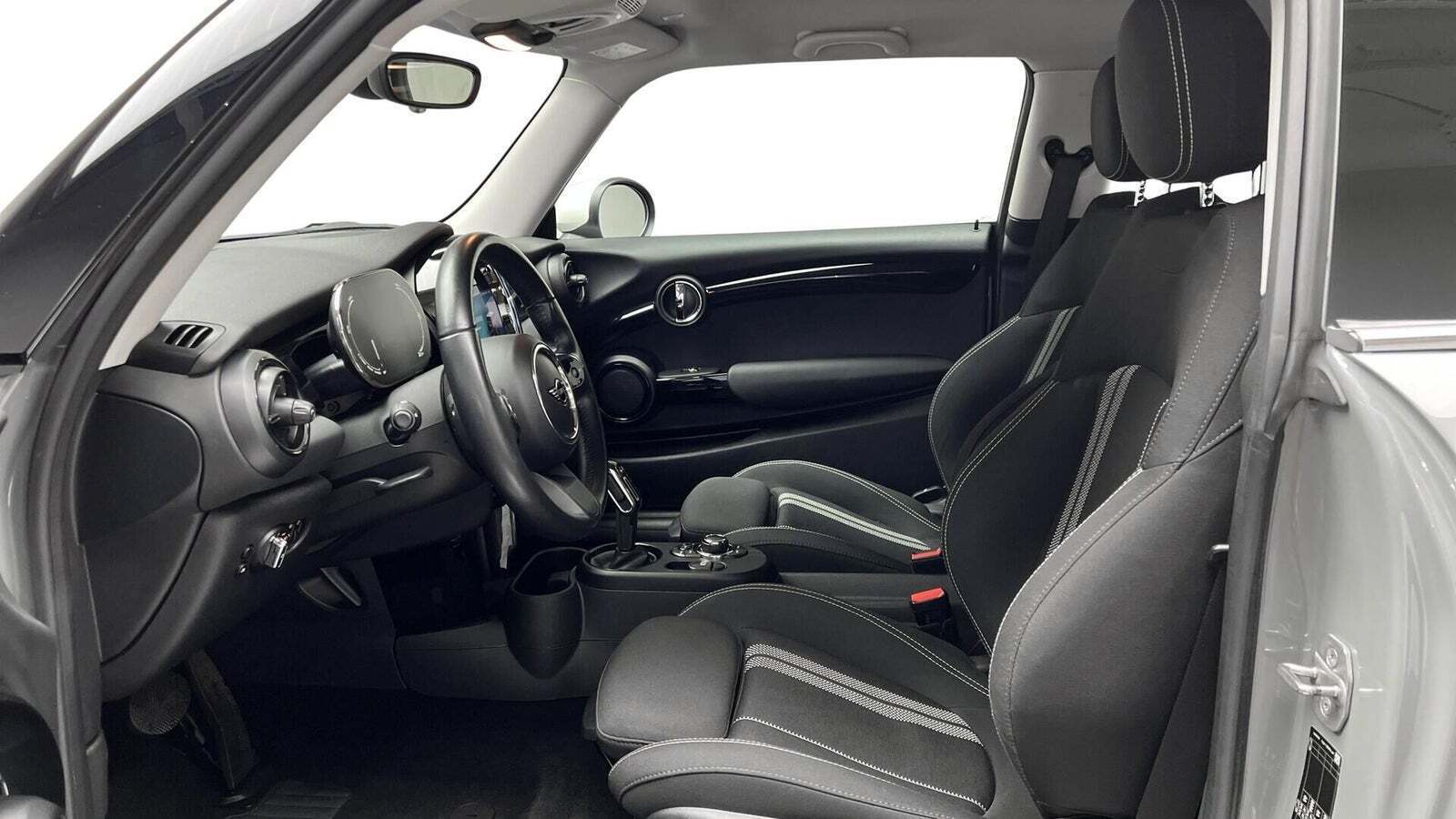 Mini Cooper SE Essential