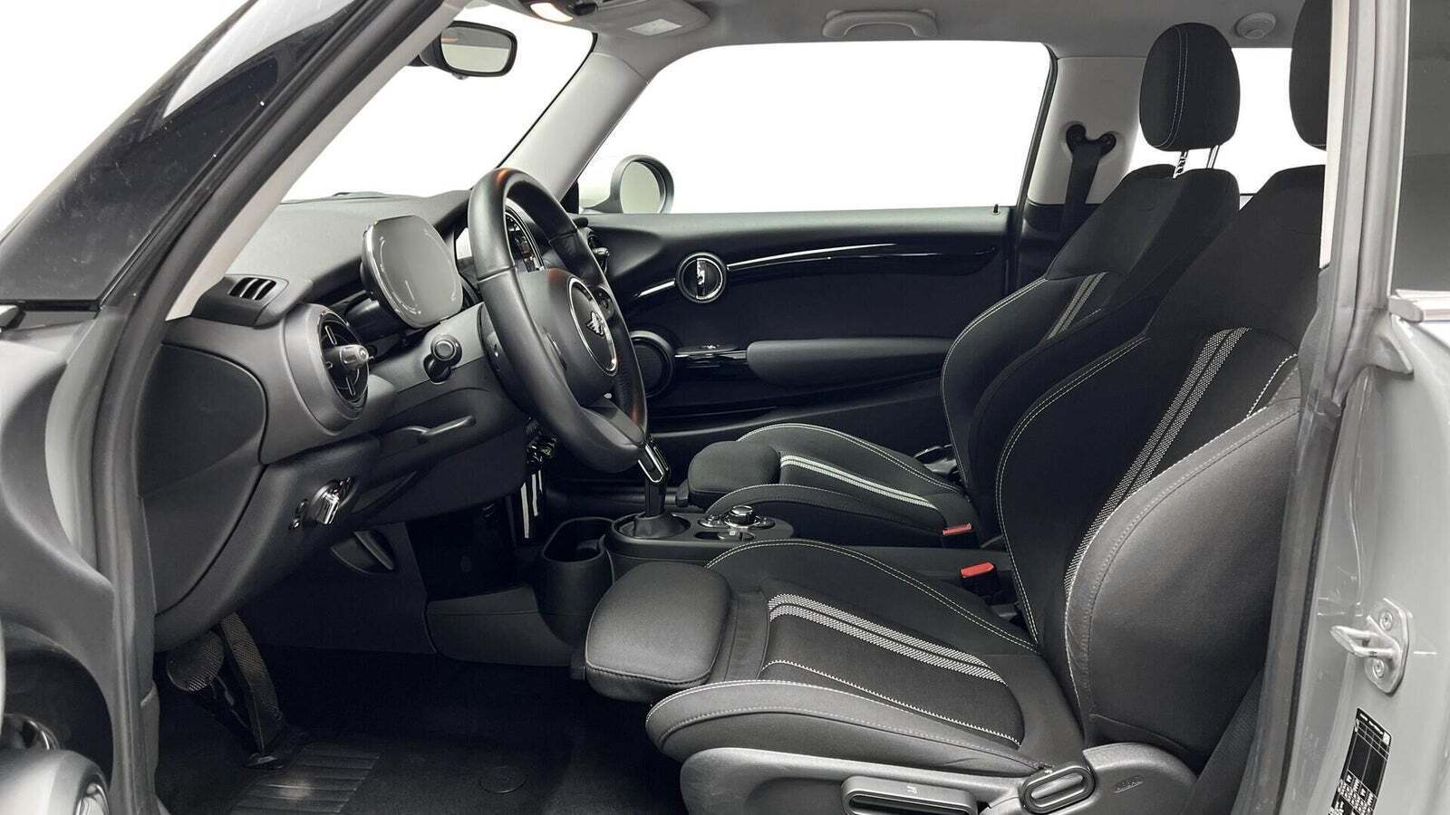 Mini Cooper SE Essential