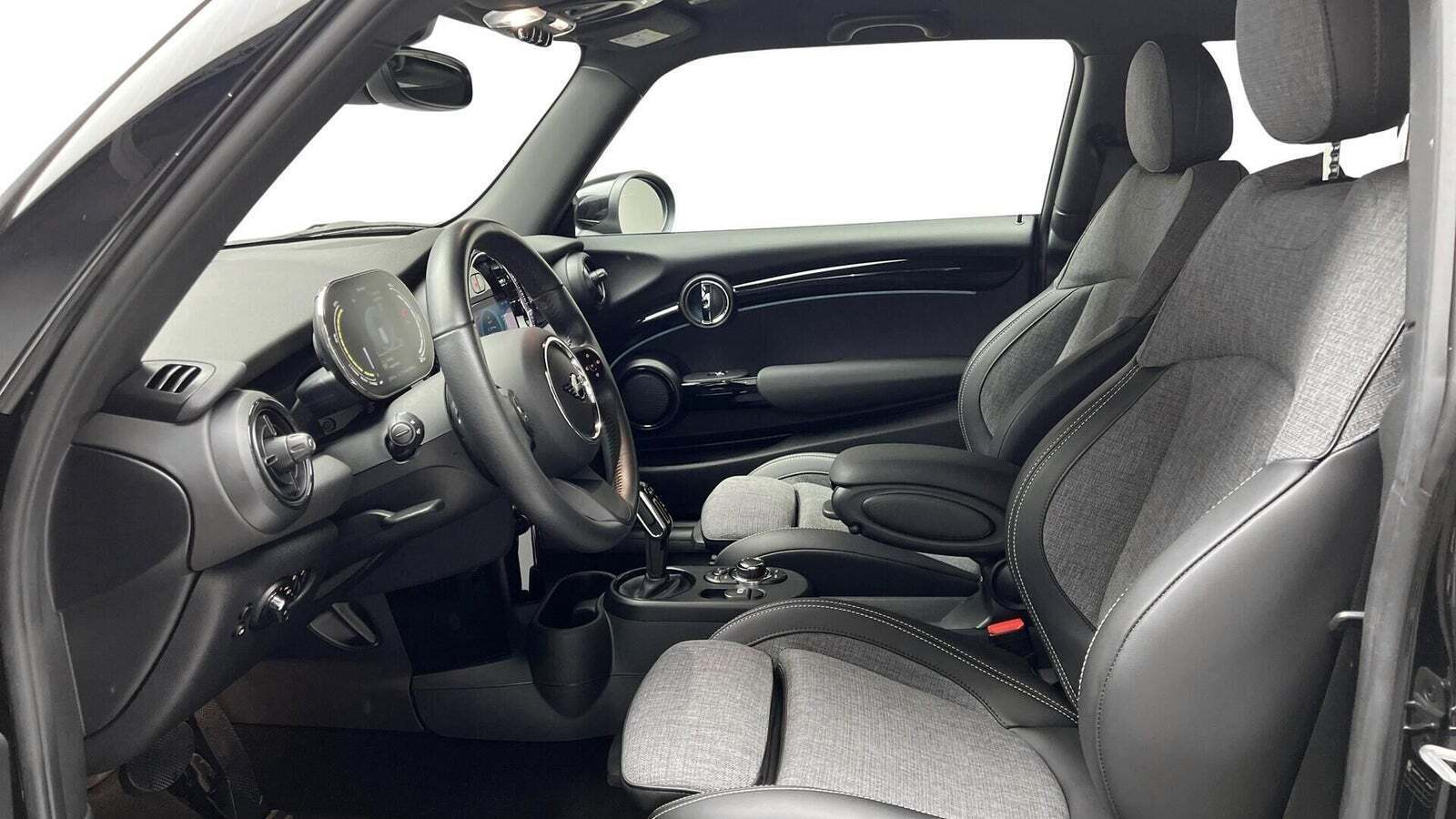 Mini Cooper SE Classic Trim