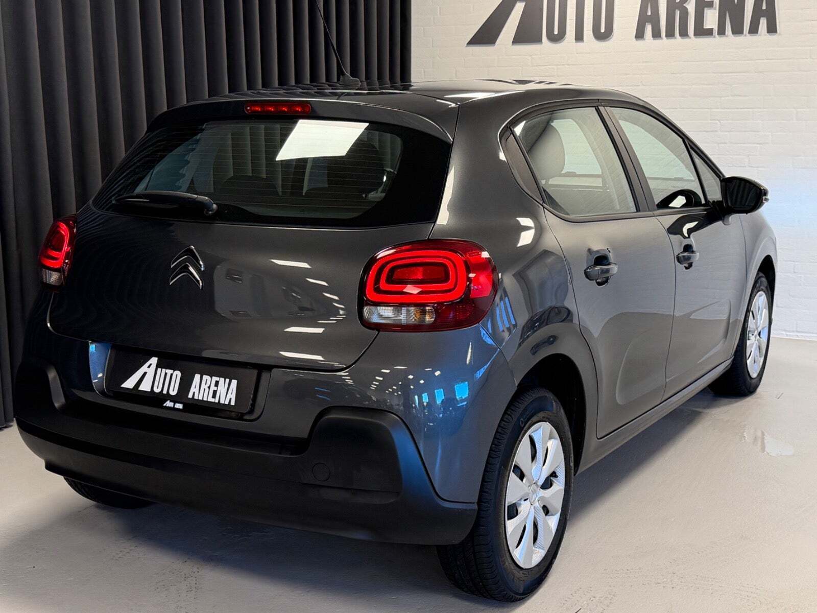 Grå Citroën C3 fra 2017