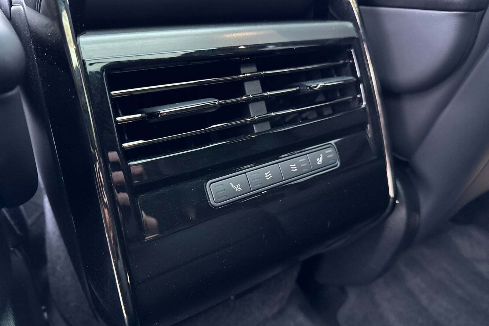 Sort Land Rover Range Rover sport fra 2025