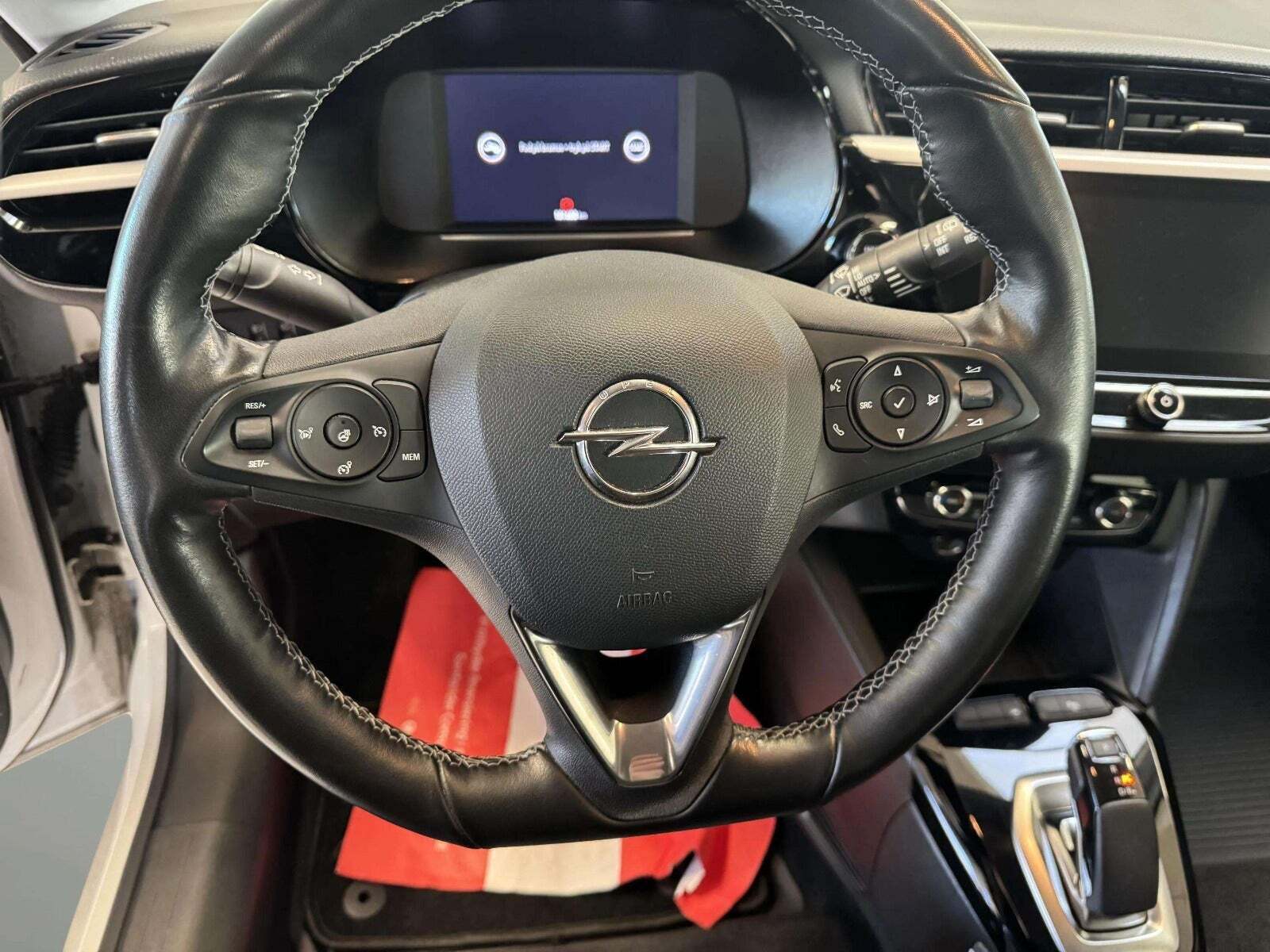 Hvid Opel Corsa-e fra 2022