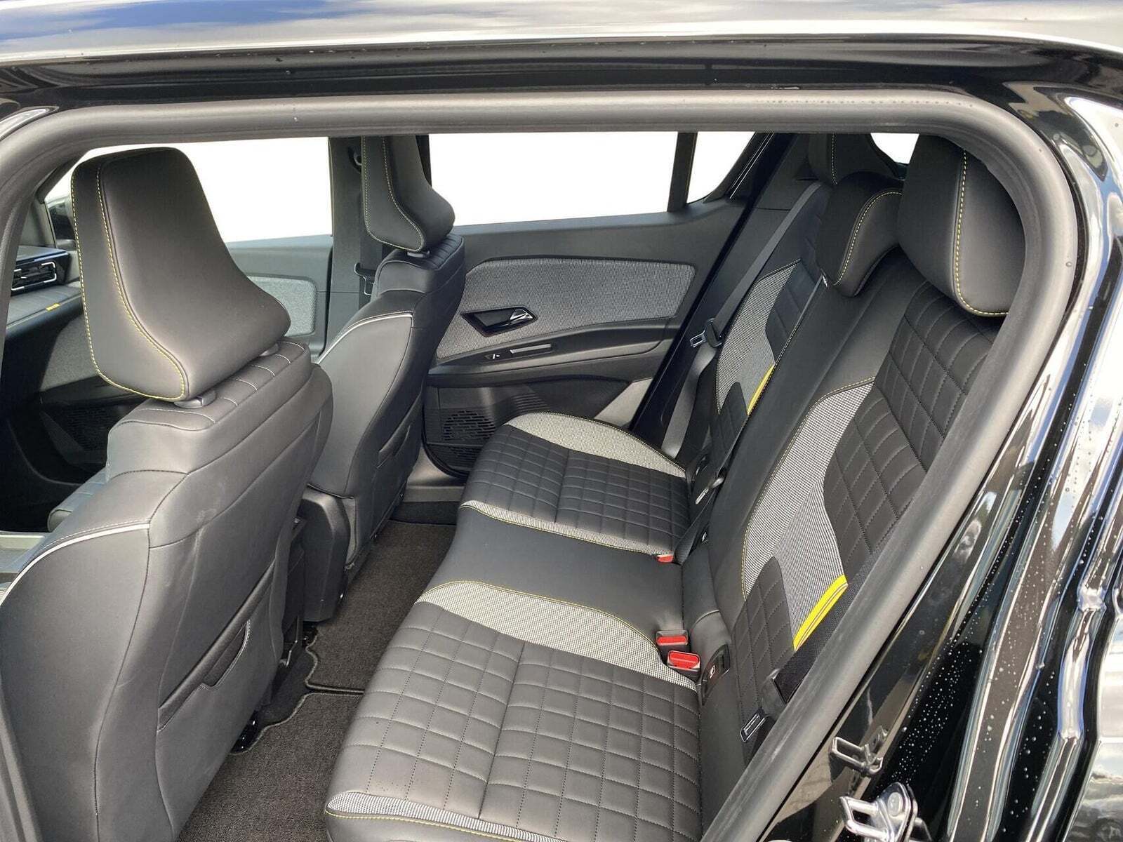 Renault 4 E-Tech 52 Iconic