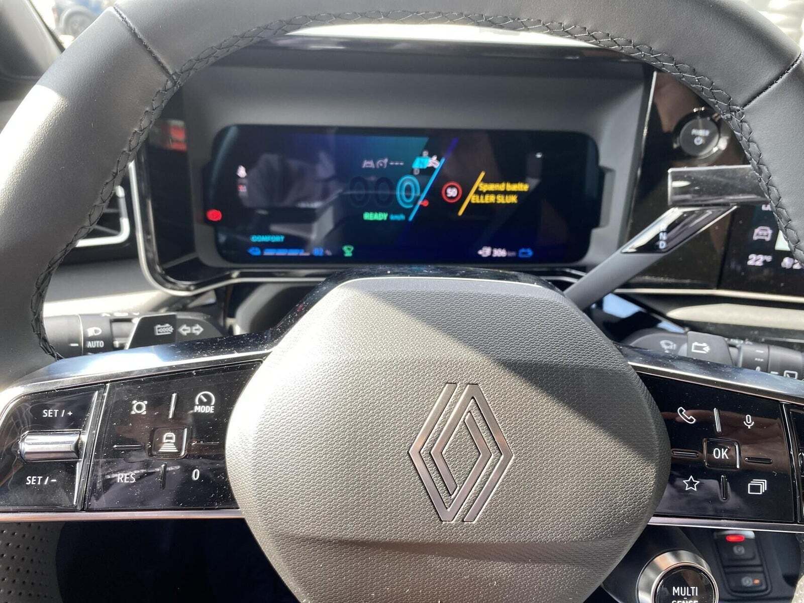 Sort Renault 4 E-Tech fra 2025