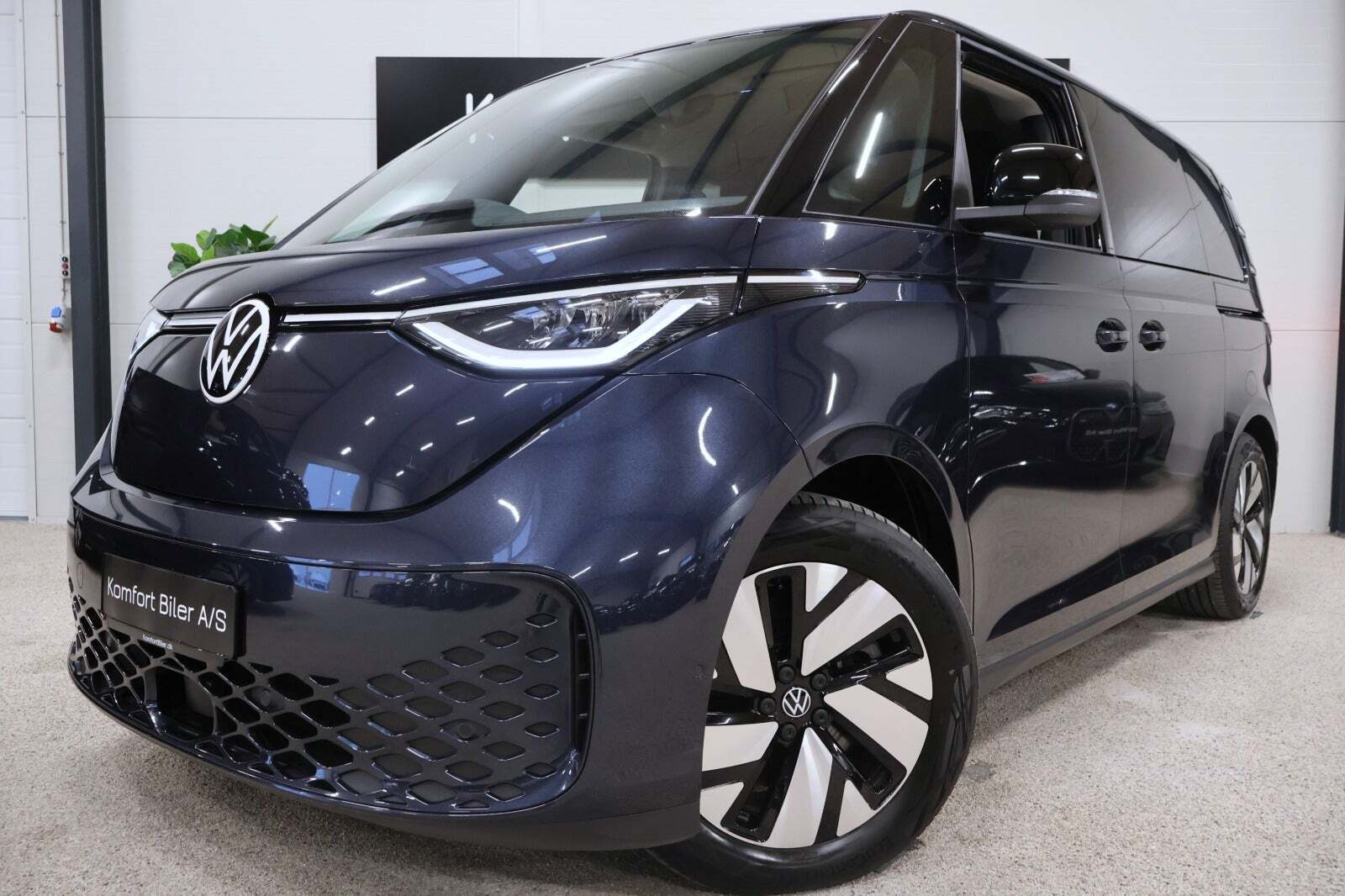 VW ID.Buzz 77 Life SWB