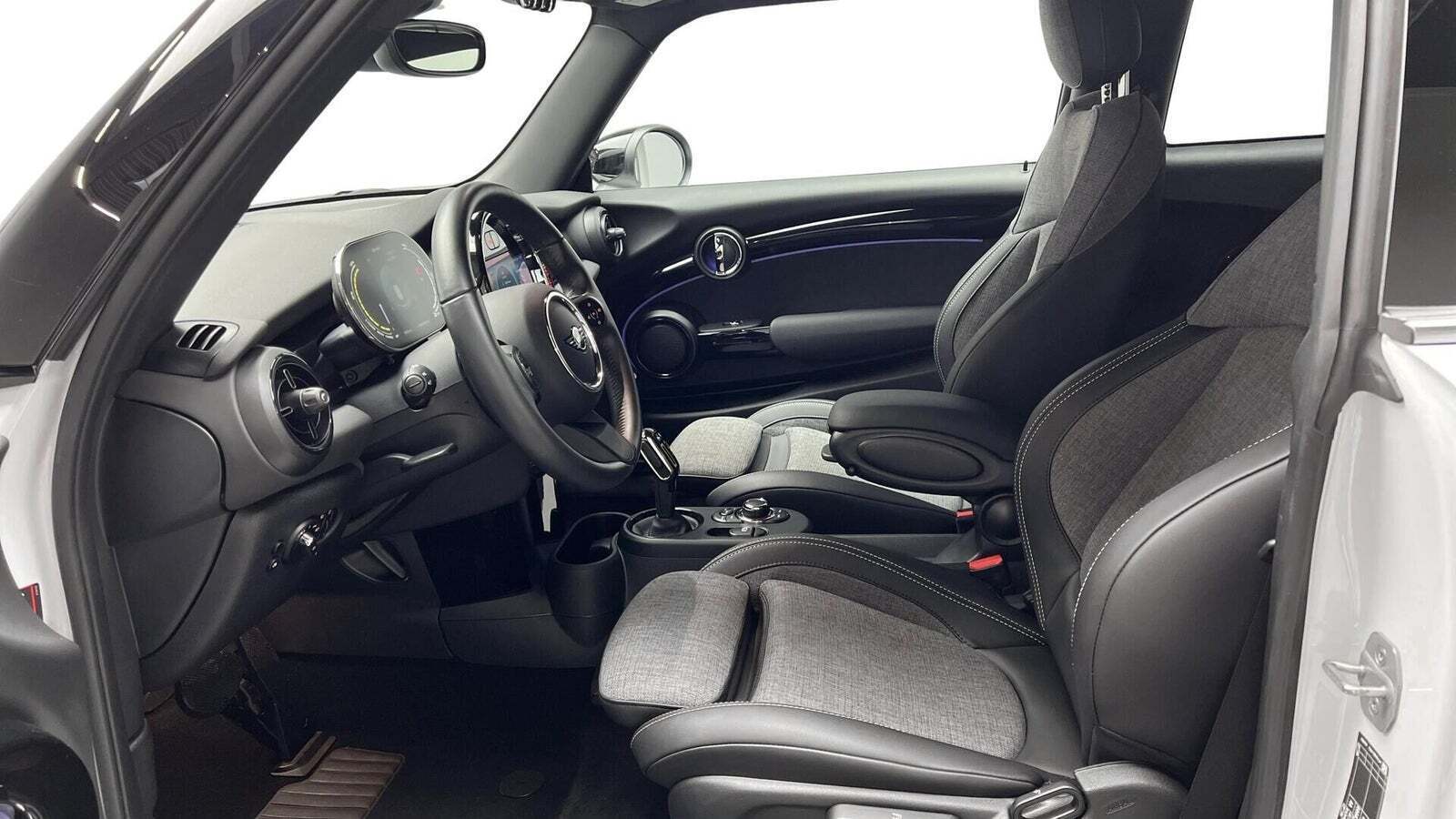 Mini Cooper SE Classic Trim