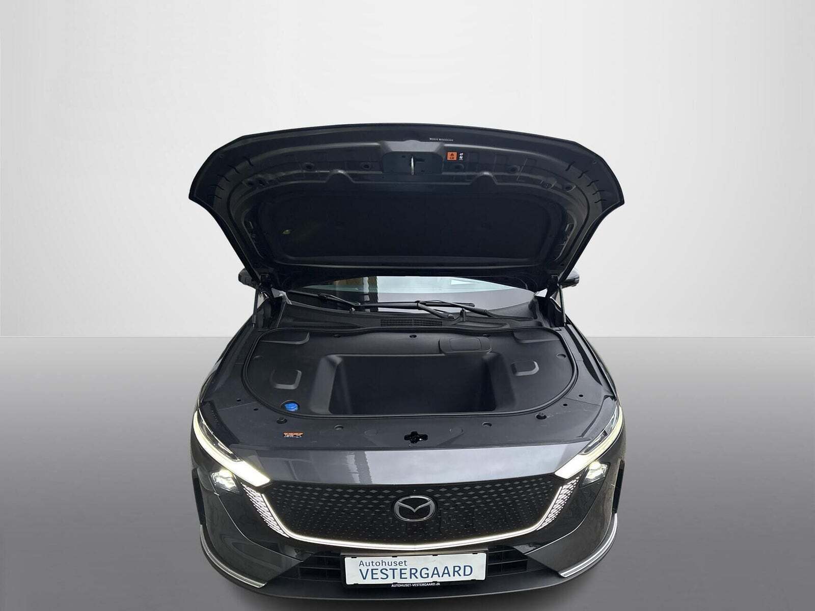 Grå Mazda 6e fra 2025