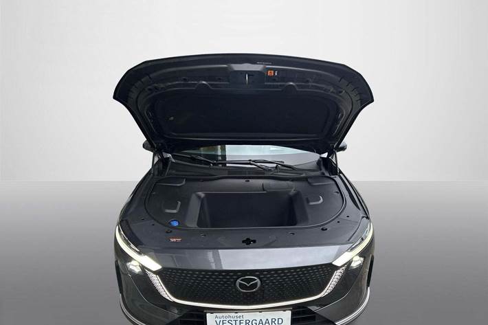 Grå Mazda 6e fra 2025